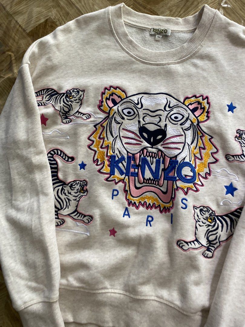 Kenzo Sweater (Category: Coats, Jackets and Outerwear) located in Davao. Submitted by workmensph (Listing ID 1465746886, Image 2). Description: Size S-M 19.5” x 24” Excellent Condition.