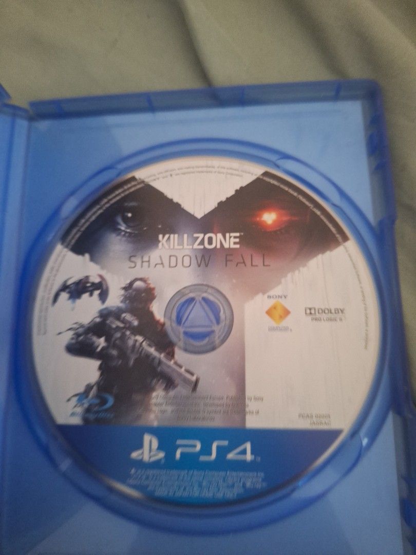 killzone shadow fall (Category: PlayStation) located in Singapore. Submitted by oemcrans (Listing ID 1465617927, Image 3). Description: didnt play that much so idk if there is progress in it.