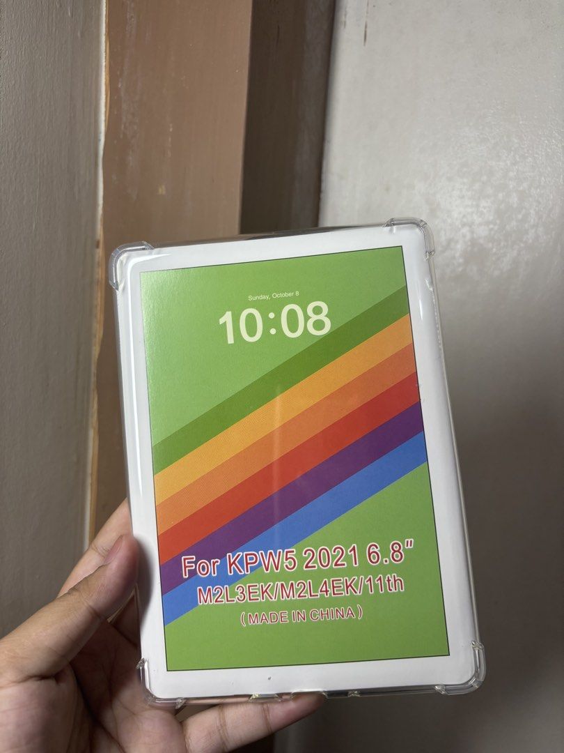 Kindle Paperwhite Clear casw (Category: Cases & Sleeves) located in Davao. Submitted by jajastark (Listing ID 1465671976, Image 2). Description: I ordered for my kindle basic and the seller sent me this one and unfortunately i cant refund it 😭 Get it for 90 pesos only. Can negotiate with the price Davao loc & Jnt courier (with voucher & pagibig discount).