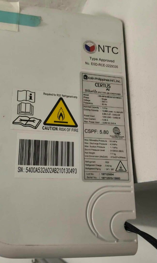 Kolin Split-type air conditioner (Category: Other Home Appliances) located in Cavite. Submitted by yukiro_16 (Listing ID 1465644769, Image 3). Description: Wala pang 1yr. Kakabili lang nung February. Downgrade to window type na AC lilipat na sa mas maliit na unit..