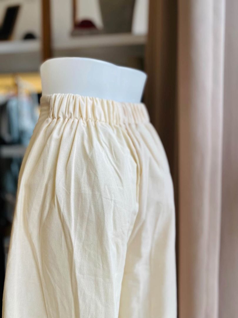 KOREAN LINEN PANTS (Category: Other Bottoms) located in Baguio. Submitted by asna_taku (Listing ID 1465665682, Image 2). Description: KOREAN LINEN PANTS 22-26" VIA TM ₱800.
