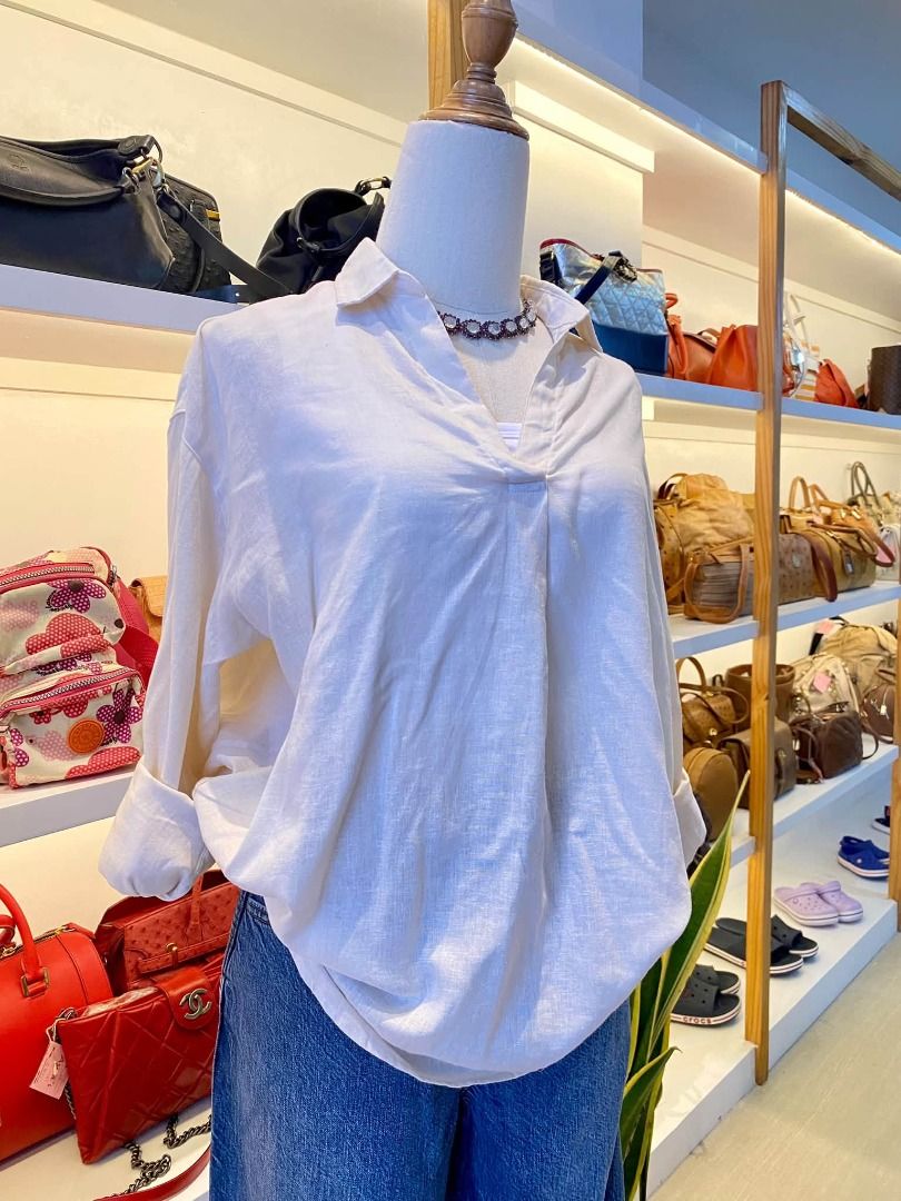 KOREAN LONGSLEEVE LINEN BLEND POLO (Category: Longsleeves) located in Baguio. Submitted by asna_taku (Listing ID 1465645219, Image 2). Description: KOREAN LONGSLEEVE LINEN BLEND POLO XS-M ₱680.