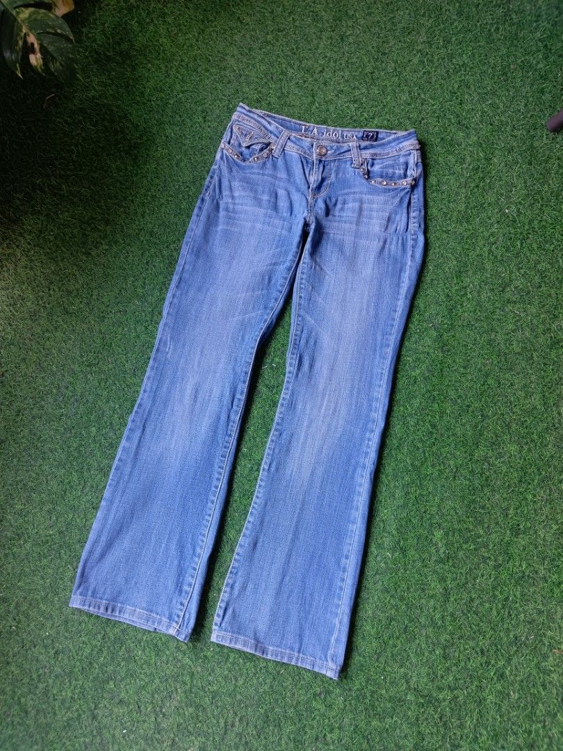 L.A IDOL BOOTCUT JEANS (Category: Jeans) located in Davao. Submitted by karlito. (Listing ID 1465612704, Image 2). Description: Waist 30 Length 39.8 Hem 9 Excellent Condition no issue.