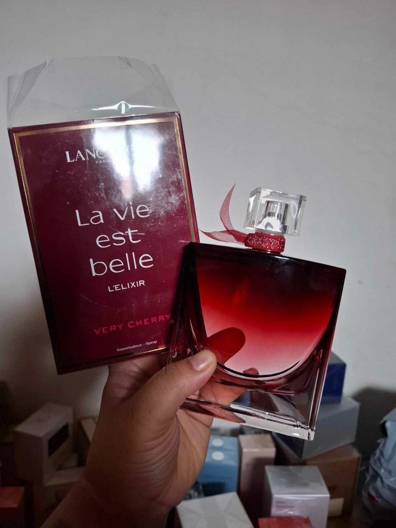LA VIE EST BELLE L'ELIXIR VERY CHERRY (Category: Fragrance & Deodorants) located in Las Pinas. Submitted by bnabiong (Listing ID 1465623525, Image 1). Description: .