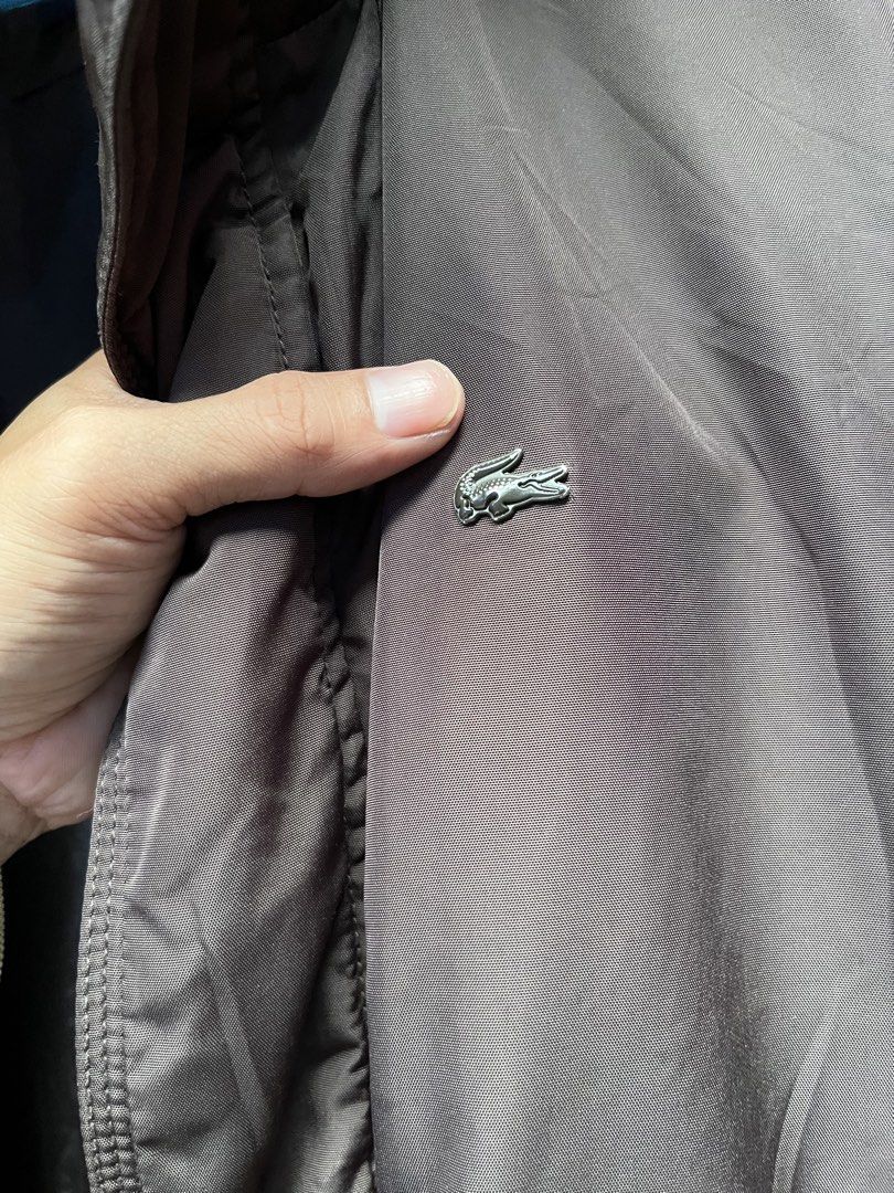 LACOSTE (Category: Coats, Jackets and Outerwear) located in City of Isabela. Submitted by ibzagga (Listing ID 1465735177, Image 3). Description: No issue vintage Lacoste Dm me direct.