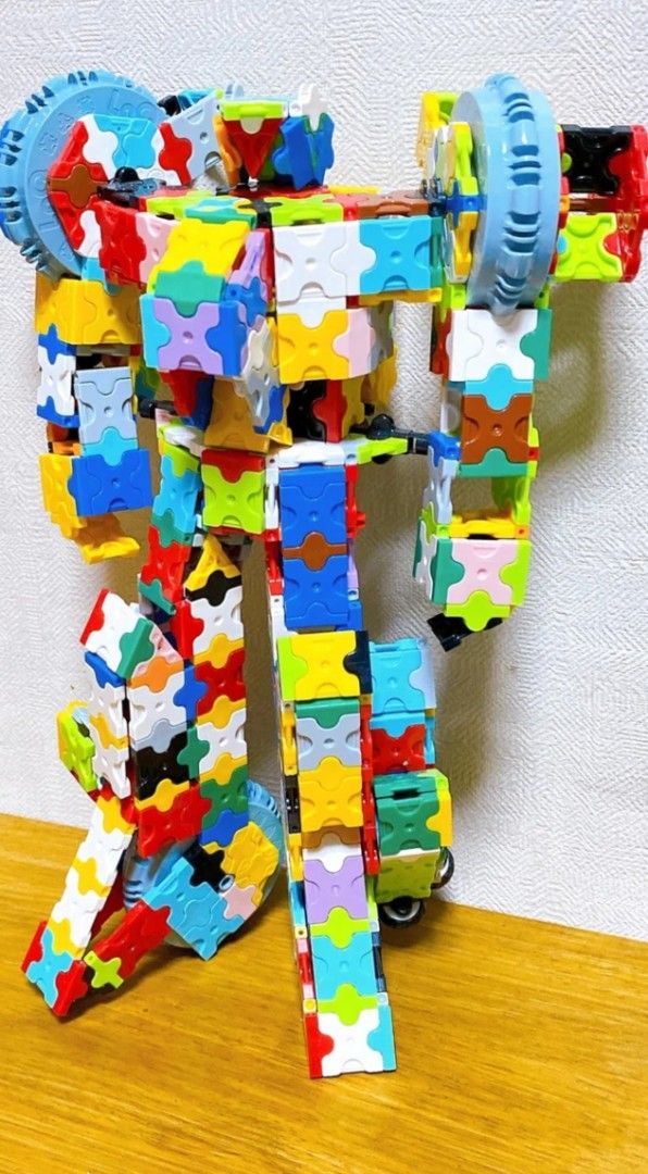 LaQ Building Blocks Set with Built Creations (Category: Lego & Building Sets) located in Caloocan City. Submitted by mckysprelove (Listing ID 1465654285, Image 3). Description: - LAQ Basic Yoshiritsu ‎ ‎An educational toy that can connect the basic parts of square and triangular parts to 5 types of joint parts to create a variety of things ‎The movements of building the parts stimulate both the right and left brain, encouraging the development of