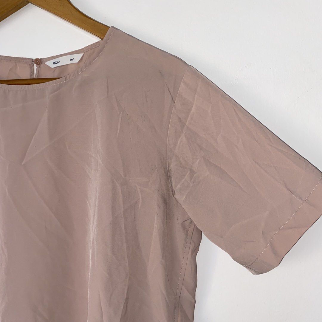 SALE‼️LATIV drape top (Category: Blouses) located in San Jose del Monte. Submitted by mamiracky (Listing ID 1465637540, Image 2). Description: Last price posted In good condition No flaws No when worn .