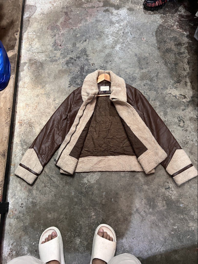 Leather Jacket (Category: Coats, Jackets and Outerwear) located in Manila. Submitted by teampuyat224792 (Listing ID 1465704668, Image 3). Description: brand - Universal Thread condition - Pristine size - X-Small dimes - 18W - 22L .