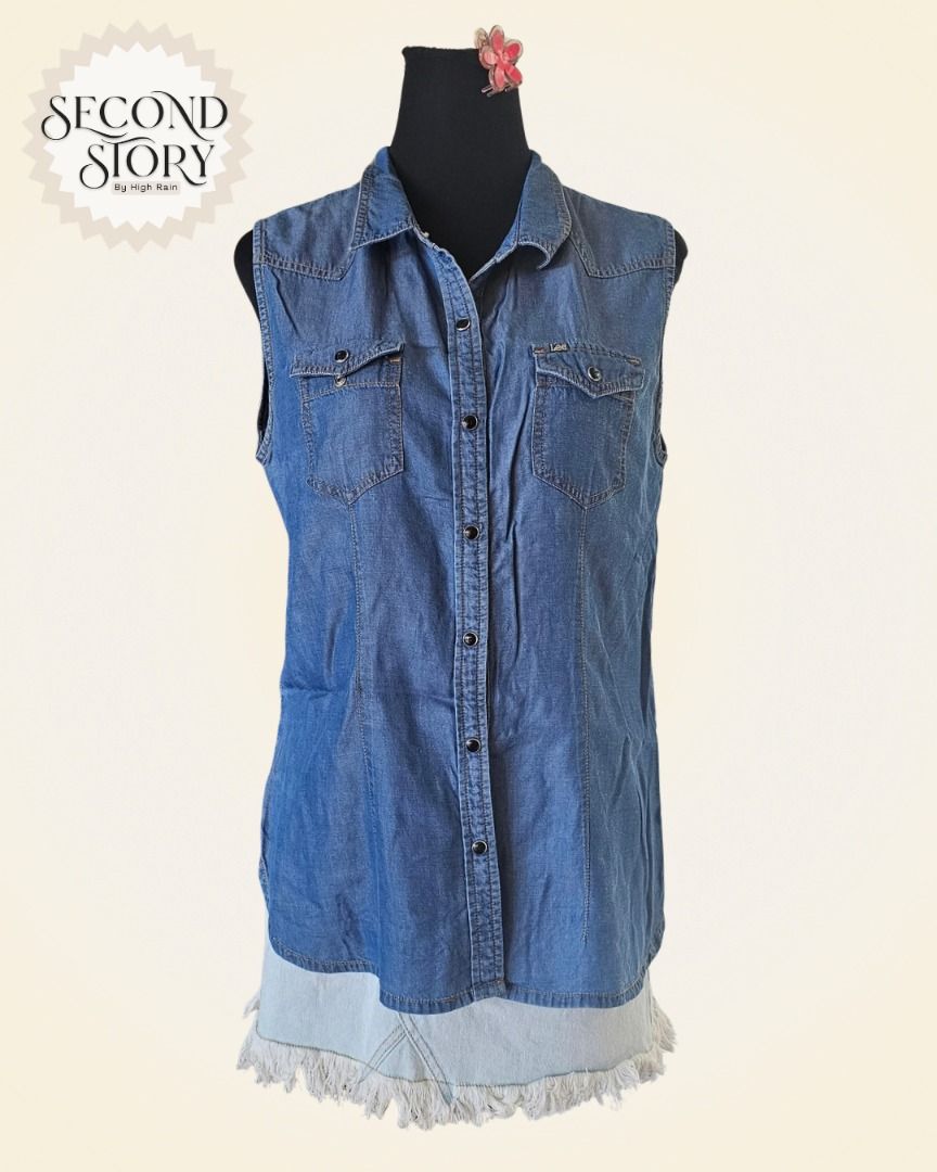 Lee Denim Sleeveless Shirt (Category: Sleeveless) located in Cavite. Submitted by secondstorybyhighrain (Listing ID 1465600778, Image 3). Description: B 19 L 18.
