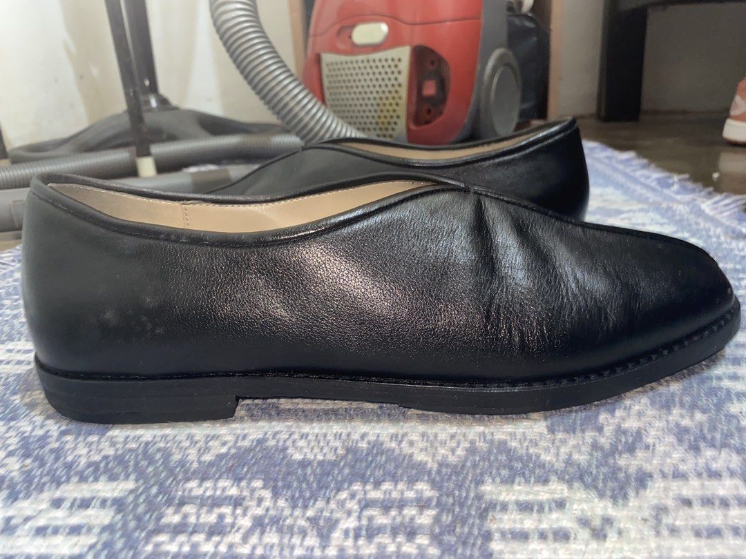 Lemaire Alt Loafers (Category: Dress Shoes) located in Manila. Submitted by skipp_ (Listing ID 1465726928, Image 3). Description: Monk Shoes / Loafers Vegetable- tanned Buffalo Leather Size: 25.5 cm / US 8 - Inclusions: Comes with original shoe box - Condition: Excellent *used once Different from my other posting.