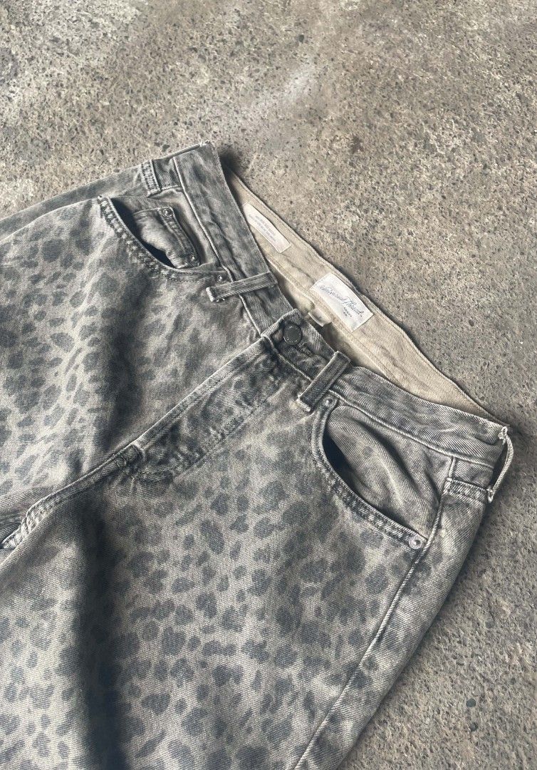 LEOPARD PANTS (Category: Jeans) located in Siniloan. Submitted by jv_anthony (Listing ID 1465742498, Image 3). Description: NO ISSUE W-30 L-42 HEM-8.5.