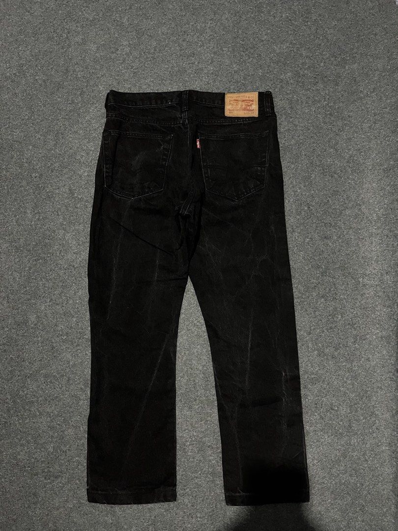 Levi’s 501 leather patch botton fly (Category: Jeans) located in Lapu Lapu. Submitted by jhonrener41426 (Listing ID 1464800679, Image 3). Description: W-32 L-30 Size 32 Thigh-10 Length-38 Leg opening-7 Excellent condition Color rate 9.7/10 Authentic issue none .