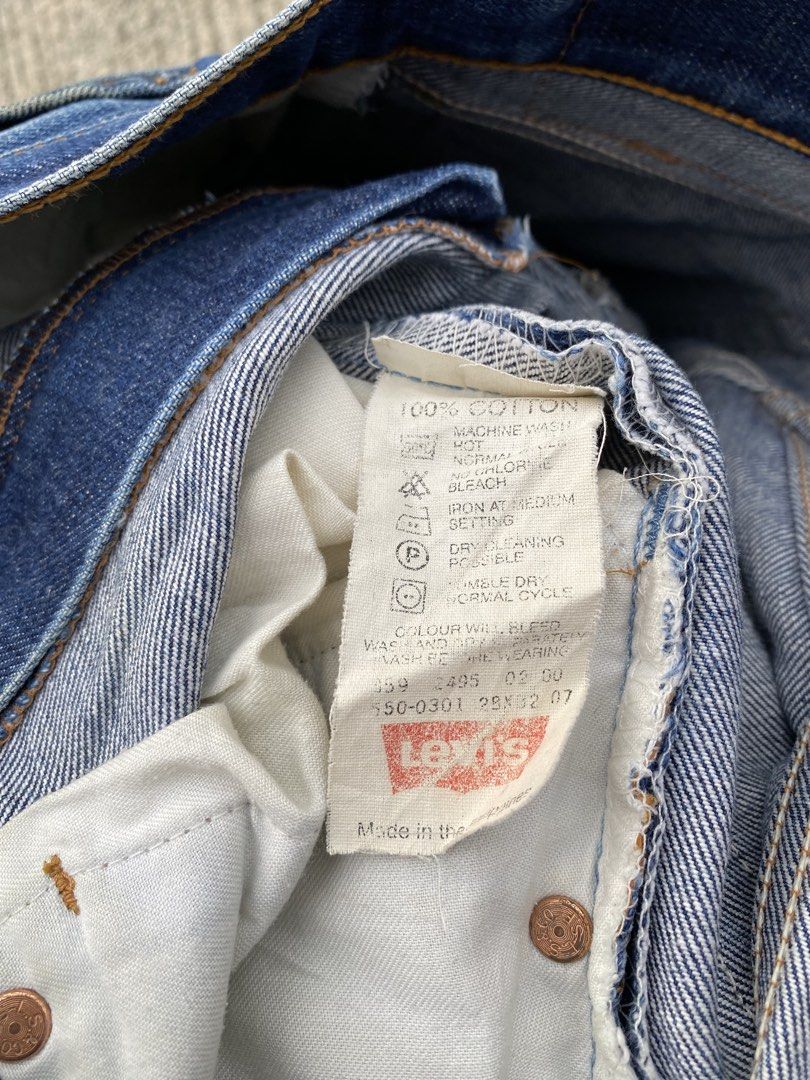 Levi’s 550 (Category: Jeans) located in Cebu City. Submitted by arsenyong (Listing ID 1465706394, Image 2). Description: Waist:28 Length :40 Hem :8.5 Issue: sign of usage .