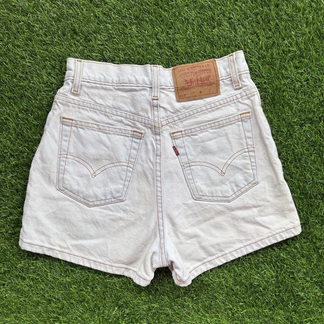 Levi’s 512 high waist shorts (Category: Shorts) located in Legazpi City. Submitted by lover0se (Listing ID 1465663851, Image 3). Description: Levi’s 512 high waist shorts • slim fit • lightly used with minor issue (unnoticeable) • 13.5” flat lay waist.