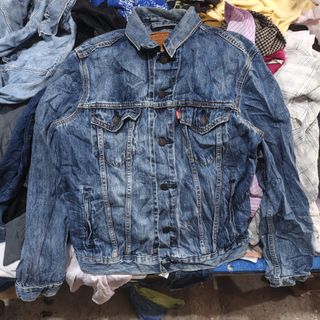 (Category: ) located in . Submitted by luxestreet04 (Listing ID 1465600826, Image 1). Description: .