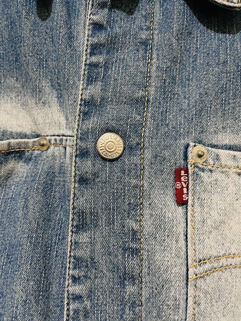 Levi’s Engineered Denim Jacket (Category: Coats, Jackets and Outerwear) located in Tuguegarao City. Submitted by rodel_llanetaa (Listing ID 1465751632, Image 3). Description: Excellent conditon Size S on tag Width 19 Length 26 Color rate 9.5 Flaws none 650+Shippingfee!.