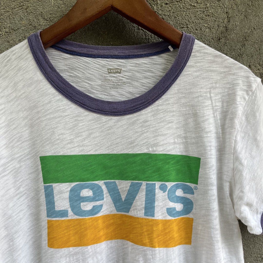 LEVI’S RINGER TEE (Category: Tshirts & Polo Shirts ) located in Manila. Submitted by flippinn (Listing ID 1465611043, Image 2). Description: Small 19W 26L Minimal fade (Neck, Sleeve part) Lalamove or J&t Express + Shipping fee.