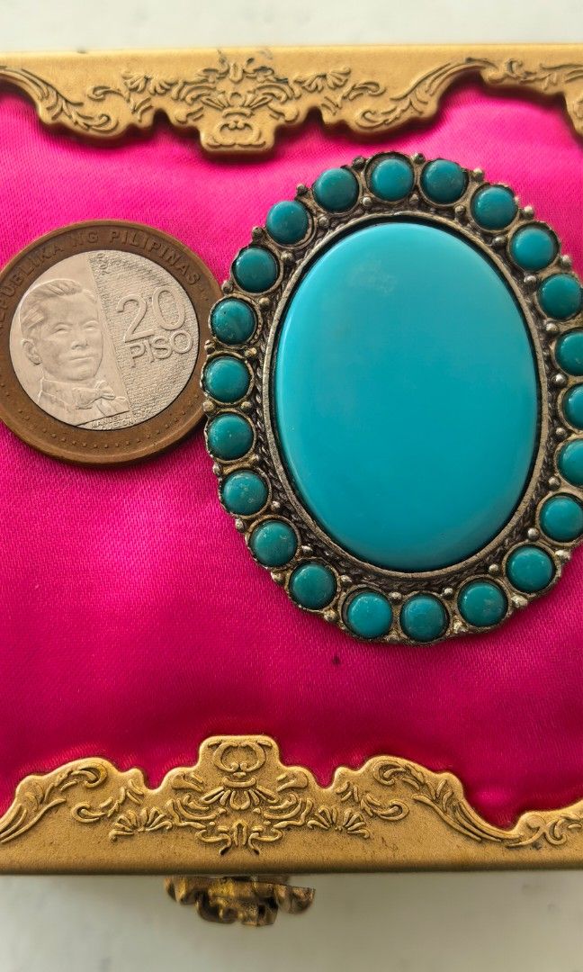 Like new Japan Brooch oversize (Category: Brooches) located in Tuguegarao City. Submitted by zenphoenix-7ad615 (Listing ID 1465587980, Image 2). Description: Japan Brooch PRETTY IN actual.