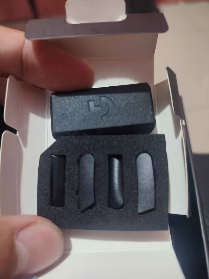 Logitech G Pro Wireless (Hotswap Mod) (Category: Mouse & Mousepads) located in Caloocan City. Submitted by johnraymon47725 (Listing ID 1465693861, Image 2). Description: Changes: Switches: Huano Transparent Blue Dot switches (New) Hot swap primary switches mod (no need soldering) Inclusions: Orig. (Box, Dongle, Extender, Cable, all side covers and side buttons) ***Free service if you want to change encoder or side switches, shipping and parts cov