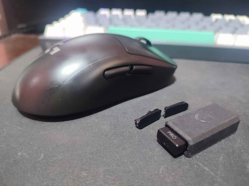 Logitech G Pro Wireless Hotswap Mod (Category: Mouse & Mousepads) located in Caloocan City. Submitted by johnraymon47725 (Listing ID 1465694371, Image 2). Description: Changes: Switches - Huano GM 8.0 Switches 4 dotted Jade Skates Inclusions: Dongle, Extender, Right side Left side buttons complete (Missing left side button covers) Issues: scratches on left side of mouse No Cable Can prove it's hot swap primary switches and no double clicking on a