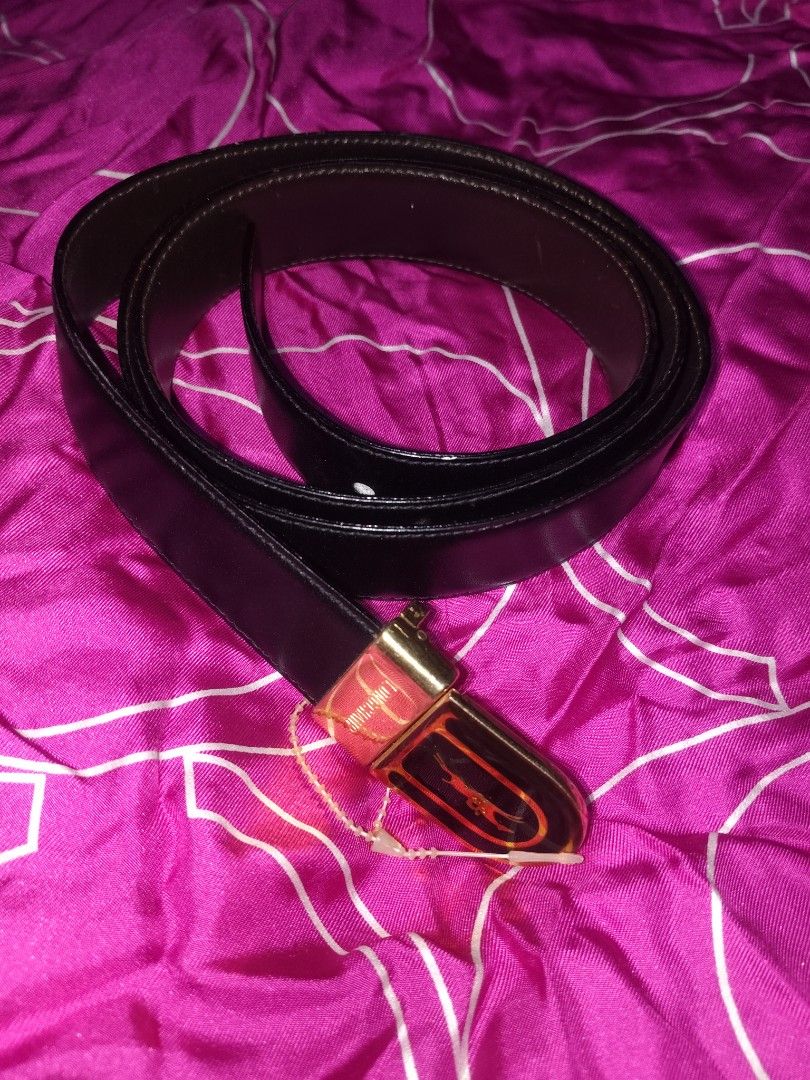 Longchamp Black Leather Belt with Gold Hardware (Category: Belts) located in San Juan City. Submitted by swiftfox.62e2f4 (Listing ID 1465692669, Image 1). Description: - Authentic Longchamp leather belt - Classic black strap with gold-tone metal buckle featuring signature horse logo - Stamped Longchamp Paris on the clasp - Standard width, perfect for daily wear or formal outfits - Clean stitching along the edges - Minor scuffs on metal hardware f