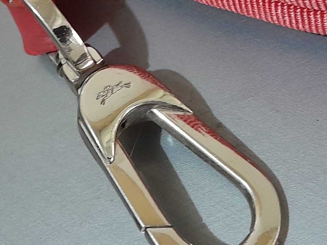 LONGCHAMP STRAP for Small tote (Category: Cross-body Bags) located in Makati City. Submitted by mylynmylyn (Listing ID 1465620658, Image 2). Description: original longchamp strap no damage signs of usage.