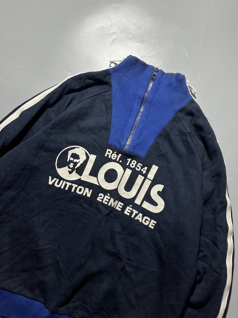 Louis Vuitton 2019 Ref 1854 Half Zip Sweatshirt (Category: Coats, Jackets and Outerwear) located in Quezon City. Submitted by metro_junkie.ph (Listing ID 1465713371, Image 2). Description: Louis Vuitton 2019 Ref 1854 Half Zip Sweatshirt Virgil Era Size Large (23 x 26) Excellent Condition Need Wash 980 + SF (or offer).