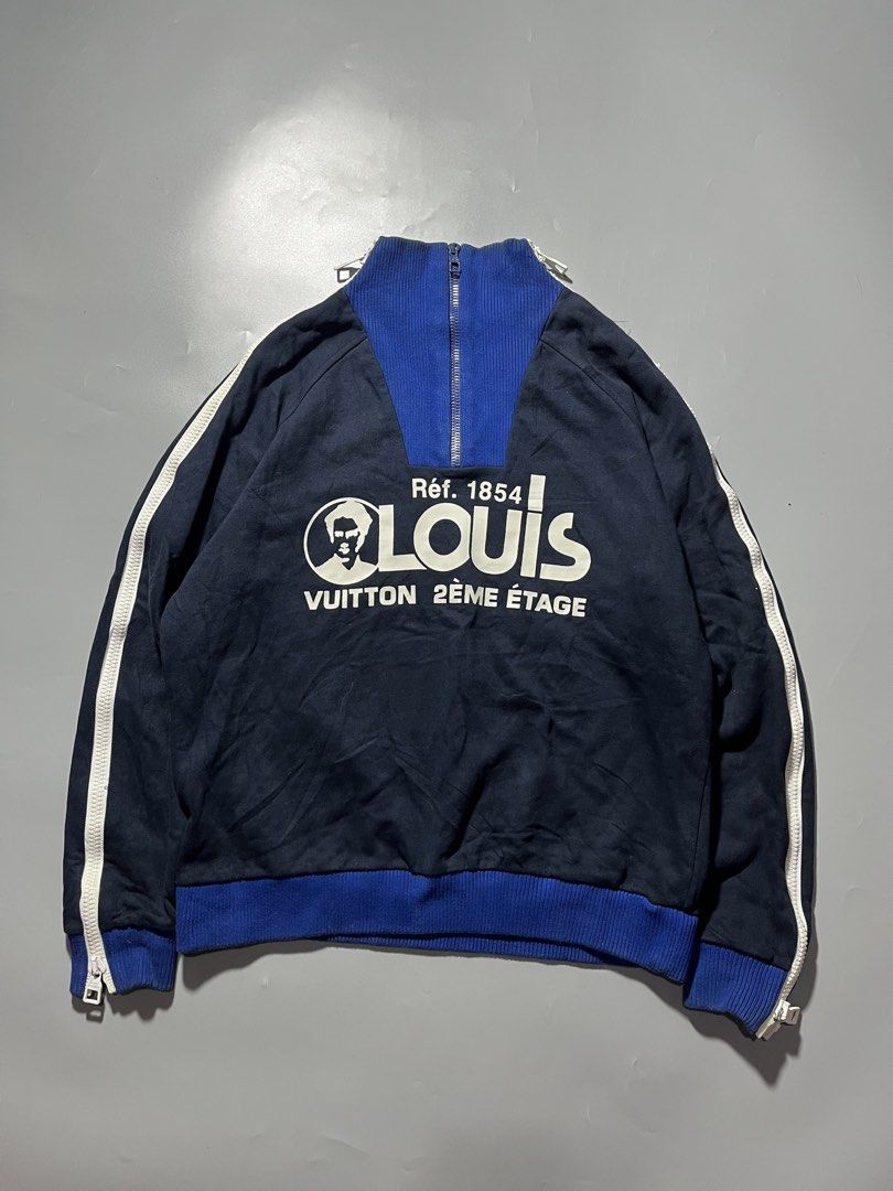 Louis Vuitton 2019 Ref 1854 Half Zip Sweatshirt (Category: Coats, Jackets and Outerwear) located in Quezon City. Submitted by metro_junkie.ph (Listing ID 1465713371, Image 1). Description: Louis Vuitton 2019 Ref 1854 Half Zip Sweatshirt Virgil Era Size Large (23 x 26) Excellent Condition Need Wash 980 + SF (or offer).