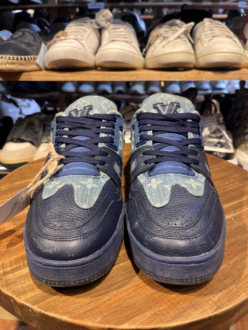 LOUIS VUITTON 27cm (Category: Casual Shoes) located in Baguio. Submitted by shoelux (Listing ID 1465643093, Image 2). Description: .