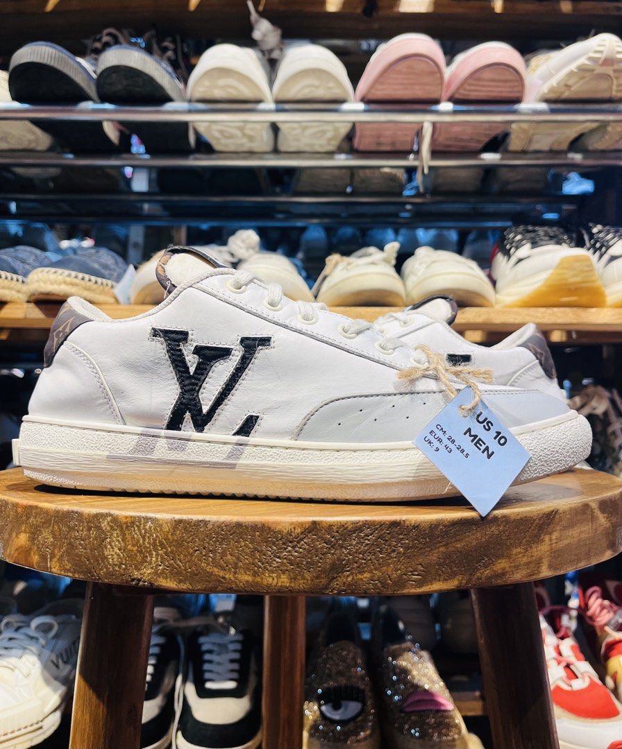LOUIS VUITTON 28cm (Category: Casual Shoes) located in Baguio. Submitted by shoelux (Listing ID 1465642411, Image 1). Description: .