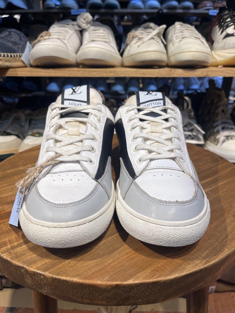 LOUIS VUITTON 28cm (Category: Casual Shoes) located in Baguio. Submitted by shoelux (Listing ID 1465642411, Image 2). Description: .