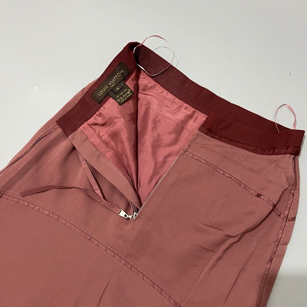 Louis Vuitton - Wool midi skirt - (Category: Skirts) located in Cavite. Submitted by asianluxe (Listing ID 1465703357, Image 3). Description: Louis Vuitton - Wool - Midi skirt Flat measurements! Length:23 inches Waist:13 inches Hem:23 inches Guaranteed authentic Excellent condition Very presentable No flaw or dmage.