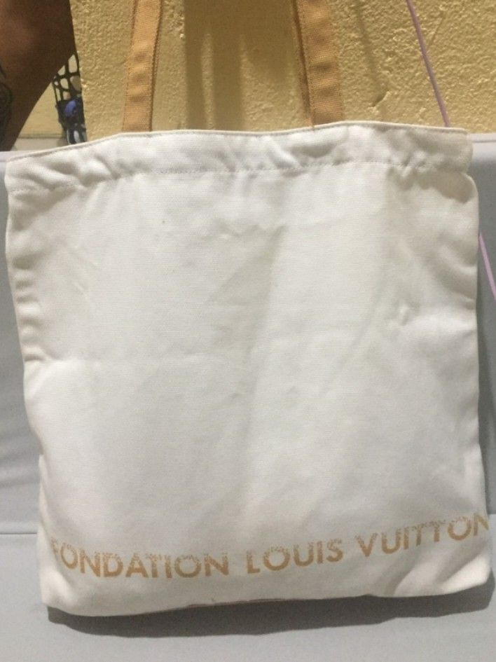 Louis Vuitton Foundation Canvads Leather Tote White (Category: Tote Bags) located in Bulacan. Submitted by assorted.items (Listing ID 1465691257, Image 2). Description: Louis Vuitton Foundation Canvads Leather Tote White.