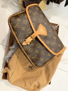 （分類：）位於 。 由 coalshit 提交（商品編號 1465675451，圖片 1）。簡介： 。
