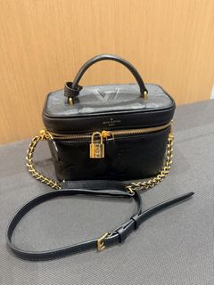 （分類：）位於 。 由 petertherabit 提交（商品編號 1465581797，圖片 1）。簡介： 。