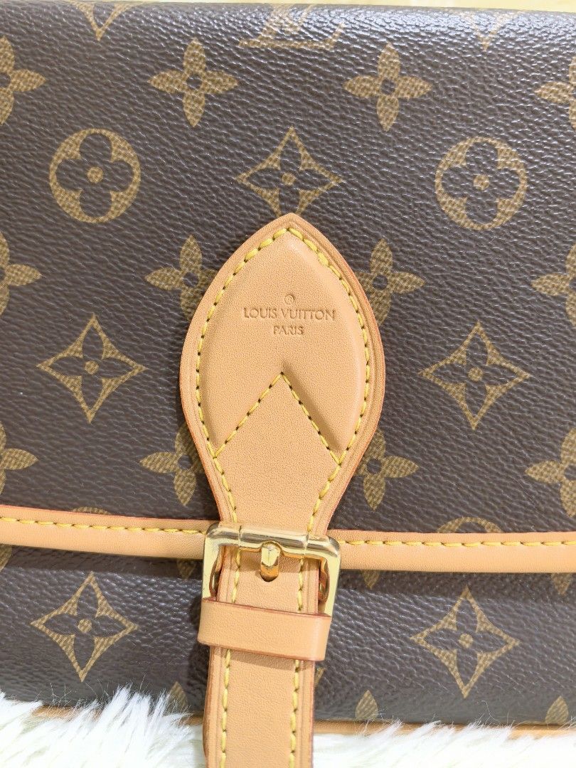 Louis Vuitton Monogram Shoulder Bag with Wide Logo Strap (Category: Luxury Bags & Wallets) located in Tacloban City. Submitted by curatedbygenz (Listing ID 1465657256, Image 3). Description: Louis Vuitton Monogram Shoulder Bag 👜 Classic LV Monogram canvas with a stylish wide logo jacquard strap. Features the signature flap-and-buckle design, gold-tone hardware, and a practical interior with a zippered compartment. ✨ Details: • Louis Vuitton Mono