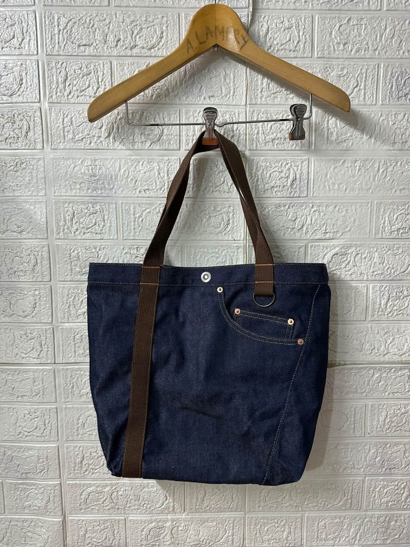 LUDDITE -denim tote bag (Category: Tote Bags) located in Bacoor. Submitted by arlenelamery (Listing ID 1465712199, Image 2). Description: LUDDITE- DENIM TOTE BAG AUTHENTIC EXCELLENT CONDITION NO ISSUE SIZE ACTUAL VIA TAPE W17 inches L16 PRICE 850 + SF PM MODE OF PAYMENT TRU GCASH LOC CAVITE.