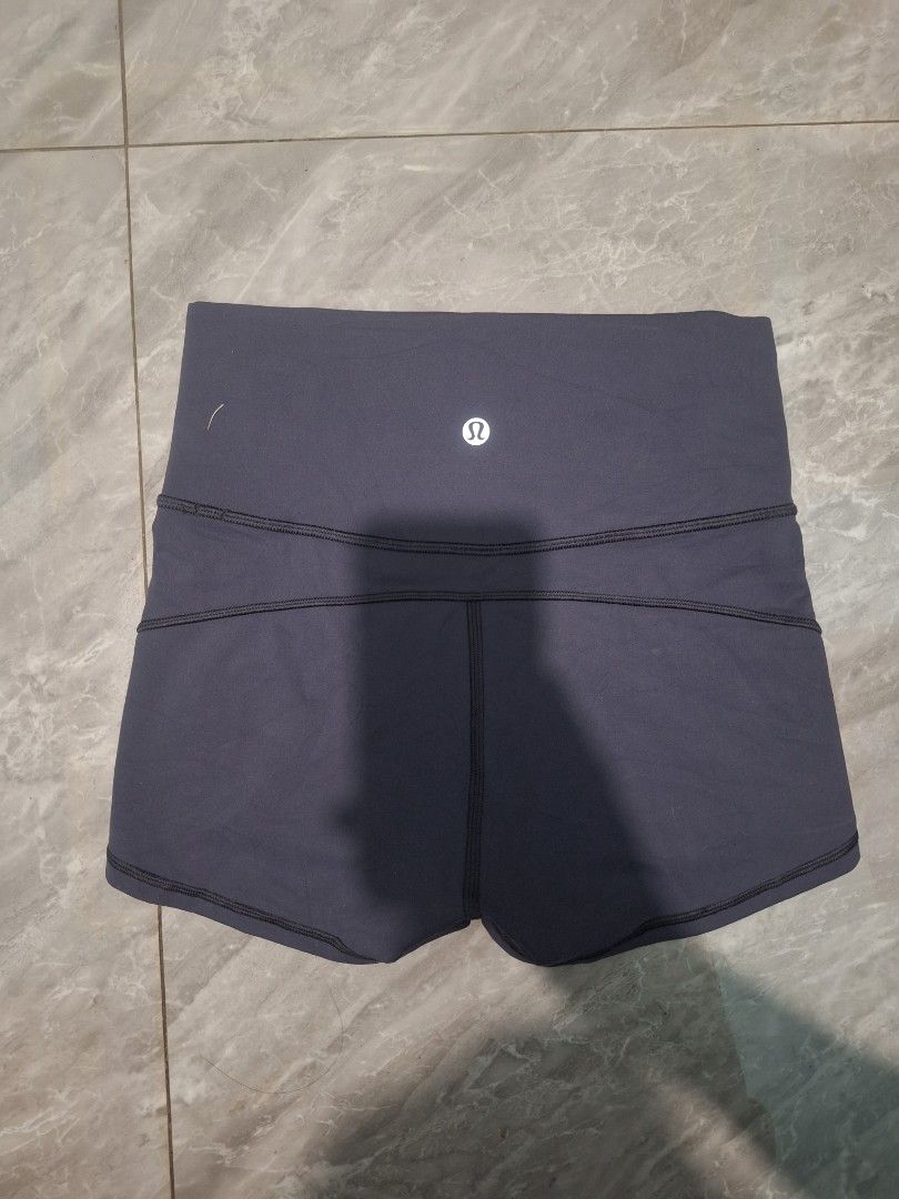 Lululemon In Movement Short *Everlux 2.5" (Category: Activewear) located in Palayan City. Submitted by erae_lf (Listing ID 1465715164, Image 2). Description: Lululemon In Movement Short *Everlux 2.5" no issue like new excellent condition 9/10 overall 4 way stretch dot 4 waist: 27-30" length: 11.5" dm location: Palayan City Nueva Ecija.