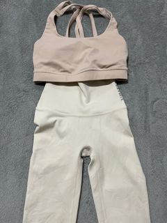 (Kategori: ) berada di . Dikirim oleh prelovedbylessie (ID iklan 1465615123, Gambar 1). Deskripsi: .