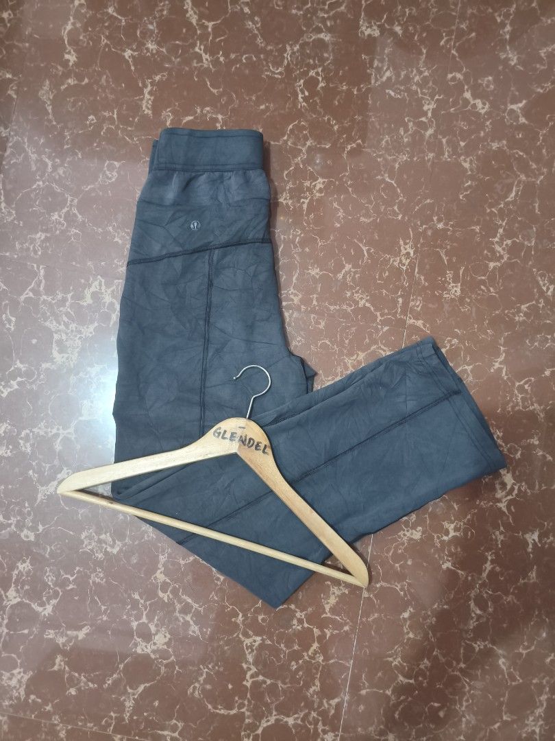 Lululemon Wunder under Pants (2) (Category: Jeans) located in Paranaque City. Submitted by glendel_04 (Listing ID 1465622010, Image 1). Description: Excellent cond size 2 Need wash .