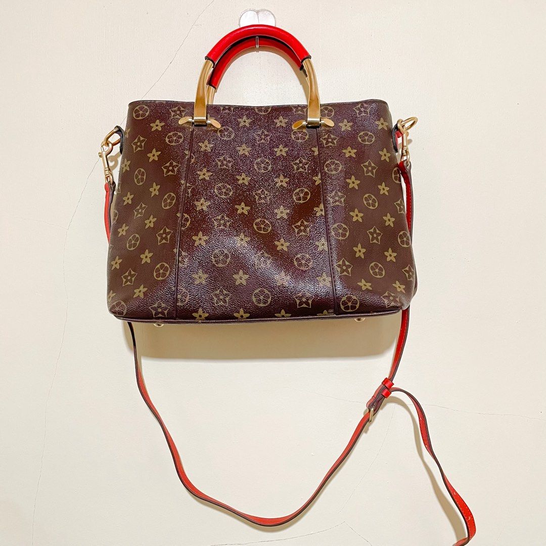 LV 2 way bag (Category: Luxury Bags & Wallets) located in Candon. Submitted by melowph (Listing ID 1465582202, Image 1). Description: .