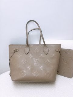 （分類：）位於 。 由 heras.luxury 提交（商品編號 1465726766，圖片 1）。簡介： 。