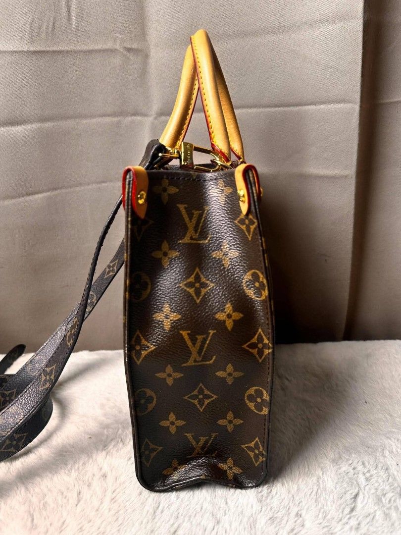 Lv Pallas Bb monogram (Category: Luxury Bags & Wallets) located in Manila. Submitted by vilmabrandedukaybags (Listing ID 1465703077, Image 3). Description: Lv pallas bb monogram... Ukay sourced... like new condition... with code.