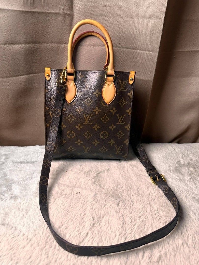 Lv Pallas Bb monogram (Category: Luxury Bags & Wallets) located in Manila. Submitted by vilmabrandedukaybags (Listing ID 1465703077, Image 1). Description: Lv pallas bb monogram... Ukay sourced... like new condition... with code.