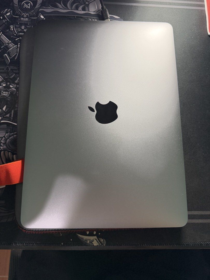 Macbook 12-inch, 2017 (Category: Laptops & Notebooks) located in Rizal. Submitted by jetdividor (Listing ID 1465684487, Image 1). Description: For Sale: Macbook 12-inch, 2017 Battery count: 1,195 Memory: 8GB OS: Ventura 13.7.8 Processo: Intel Core i5 Price: 14,988(Slightly Nego) Purchasing this w/ free Pixel 2 XL.