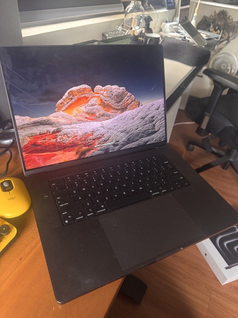 MacBook Pro 16" M3 Pro 36GB RAM 512GB SSD (Category: Laptops & Notebooks) located in Pateros City. Submitted by rollyfaj (Listing ID 1465595150, Image 2). Description: - Model: MacBook Pro 16-inch - Chip: Apple M3 Pro - Memory: 36GB RAM - Storage: 512GB SSD - Color: Space Black - Condition: Barely used, like new - Warranty: Official Apple warranty until April 2027 - Inclusions: Original box included.