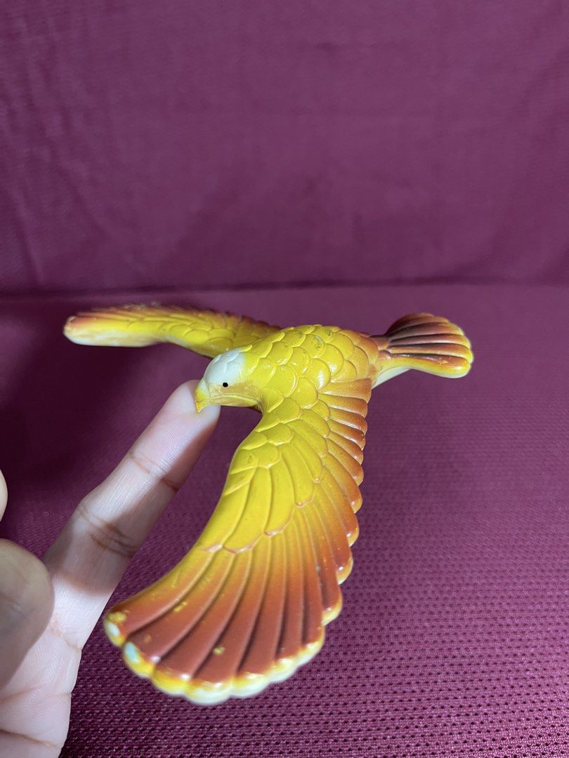 magic balancing bird toy 80’s (Category: Vintage Collectibles) located in Manila. Submitted by dstrangerthings (Listing ID 1465716219, Image 1). Description: .