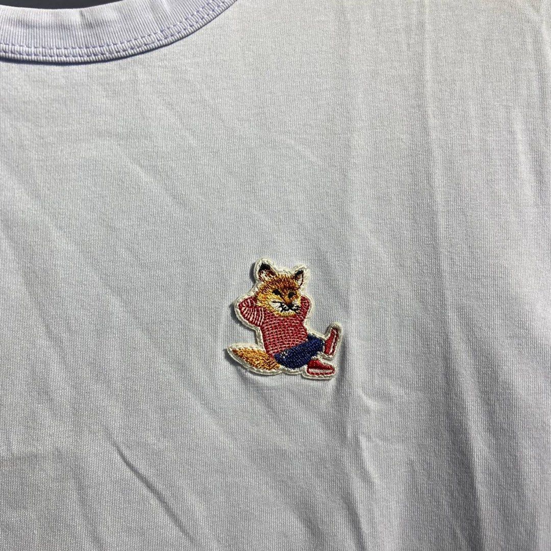 Maison Kitsune Shirt (Category: Tshirts & Polo Shirts ) located in Jamindan. Submitted by suecyyythrift (Listing ID 1465664232, Image 3). Description: Maison Kitsune Shirt 19 Width 25 Length Good as new sana, may barely noticeable dot stail lang.