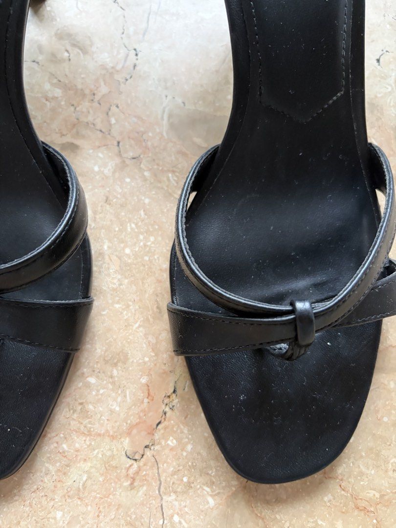 Mango Thong Heeled Mules, Black (Category: Heels) located in Quezon City. Submitted by tidyup.lara (Listing ID 1465700647, Image 2). Description: Sold as is EU 38 Condition 8/10: used but in good condition.