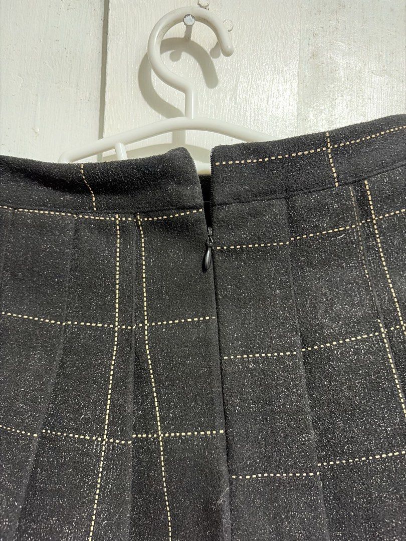 Maong Stripes Skirt (Category: Skirts) located in Quezon City. Submitted by berrystrawng (Listing ID 1465678621, Image 2). Description: .
